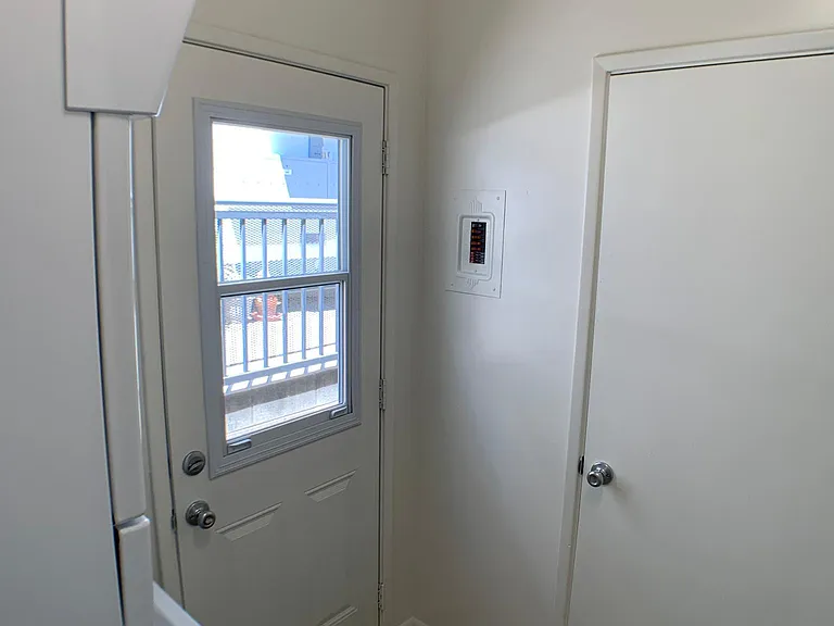 1526 Dixon St — Photo 27