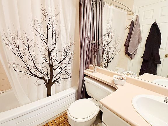 5th image of 8611 General Currie Rd #307