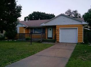812 E Kirwin Ave, Salina, KS 67401