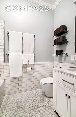 Sold by Compass | media 9