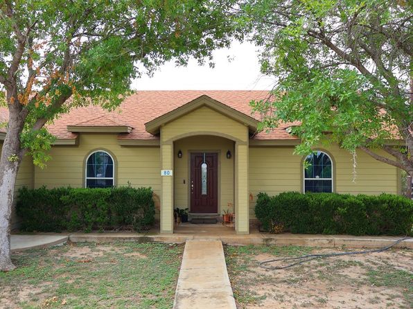 80 Mari Dr, Eagle Pass, TX 78852