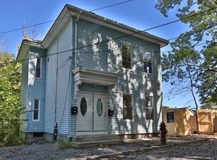 130 Bartlett St, Lowell, MA 01852
