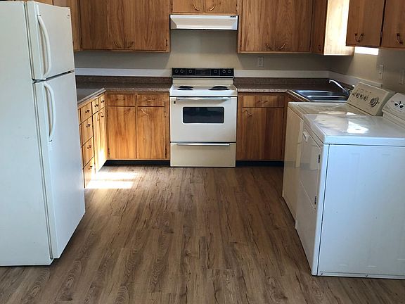 4th image of 1122 Cleveland St #B