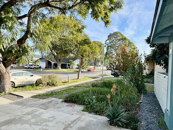 3rd image of 2326 W Moore Ave #2