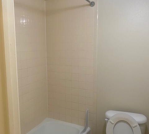 3rd image of 1055 N Logan St APT 1004