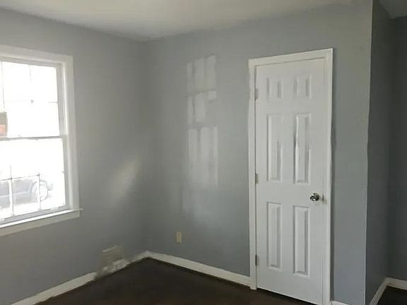5th image of 608 W Mulberry St