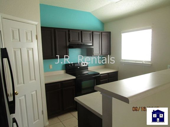 2nd image of 4205 Fawn Dr