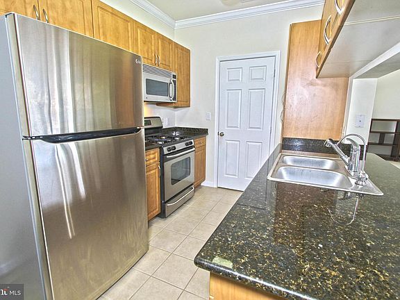 2nd image of 12104 Garden Grove Cir Unit 304