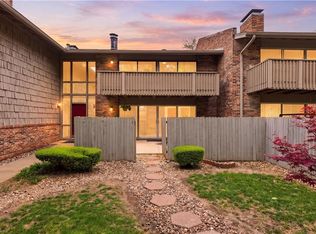 8730 Metcalf Ave APT 105, Overland Park, KS 66212
