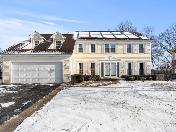 320 Ambria Dr, Mundelein, IL 60060