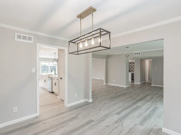 4015 Crown Shore Dr — Photo 8
