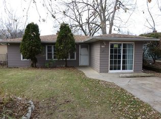 322 Oakview Ave, Aurora, IL 60505