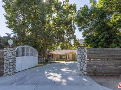 7225 Forbes Ave, Van Nuys, CA, 91406