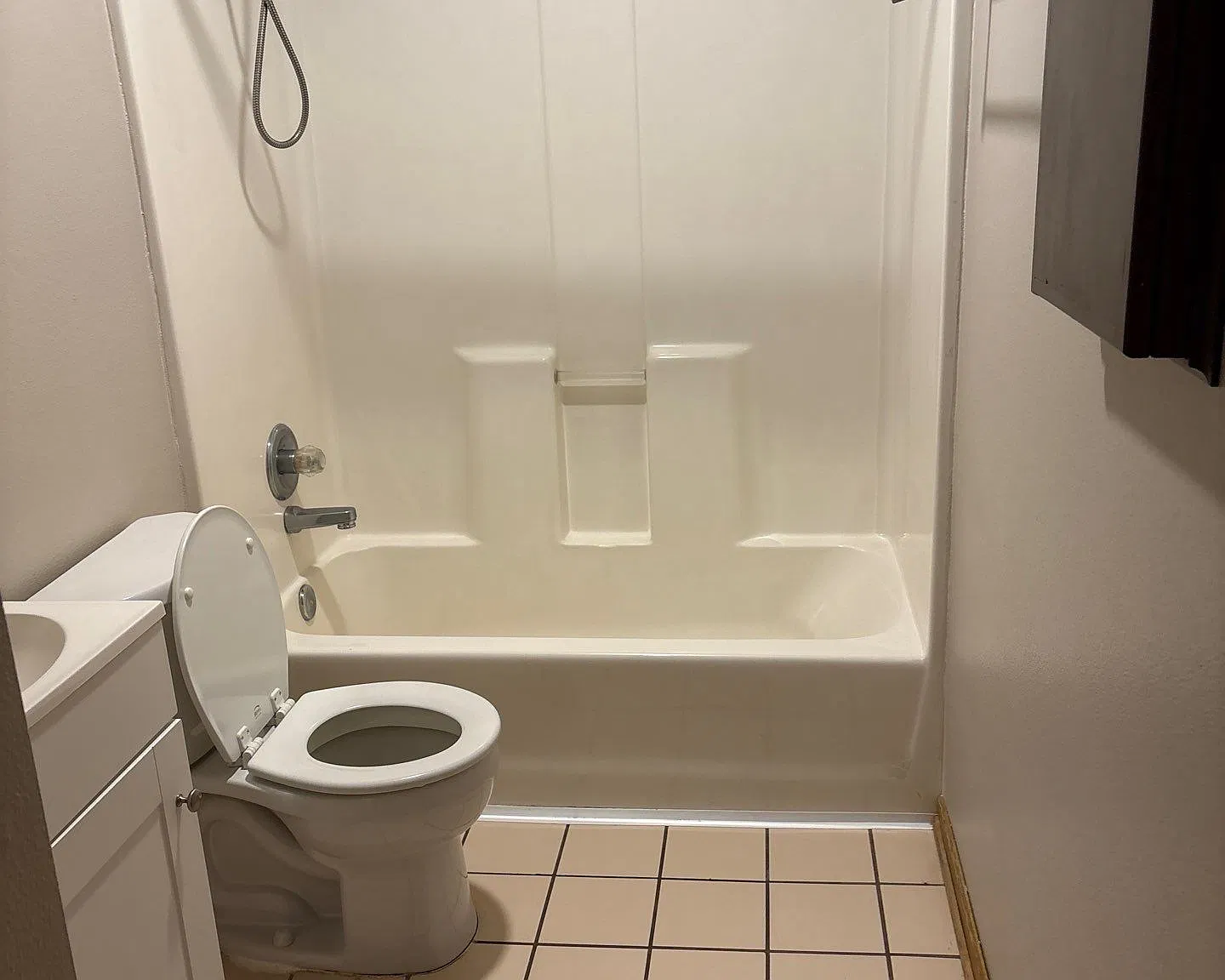 4 bed, 1660 sqft, $1,600 — Photo 1