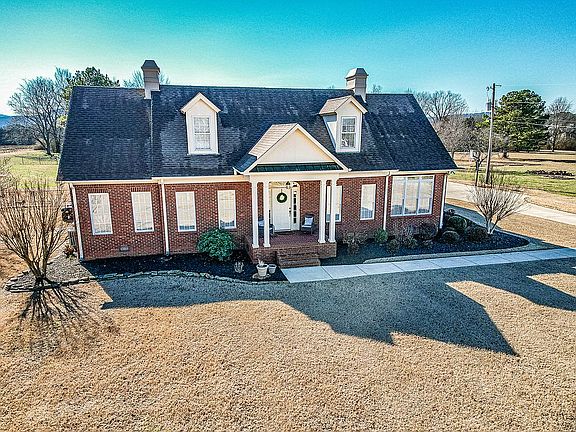 5th image of 205 Somerton Dr