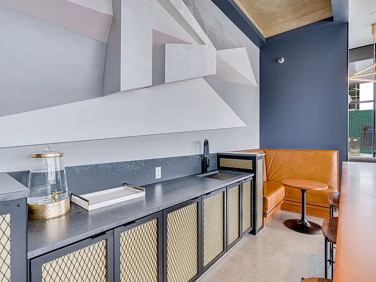 Pivot Apartments — Photo 26