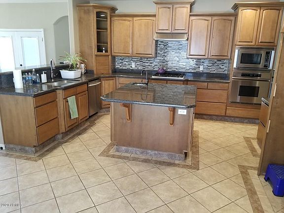 2nd image of 850 W Hermosa Dr