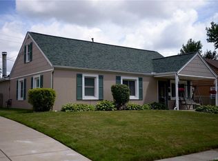 21 Chardon Dr, Cheektowaga, NY 14225