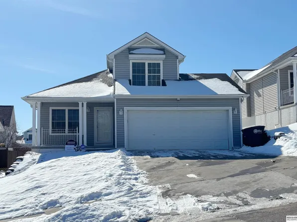 4555 Fowler Ave, Omaha, NE 68104