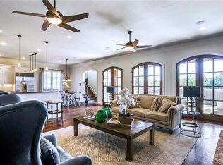 2929 Dyer St, University Park, TX 75205