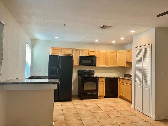 5th image of 12440 N 20th St APT 225