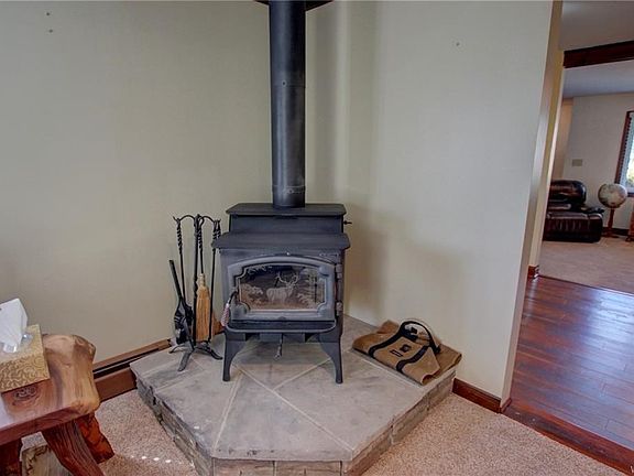 5th image of 37 Donna Ct