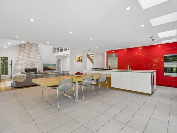 13001 Brenwood Trl, Minnetonka, MN 55343