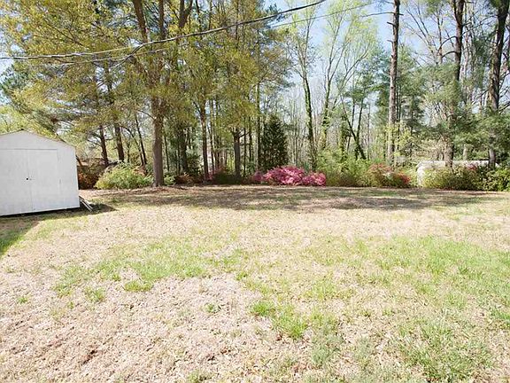 2nd image of 406 Springwood Dr