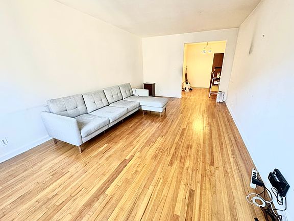 2nd image of 2519 30th Dr APT 3I