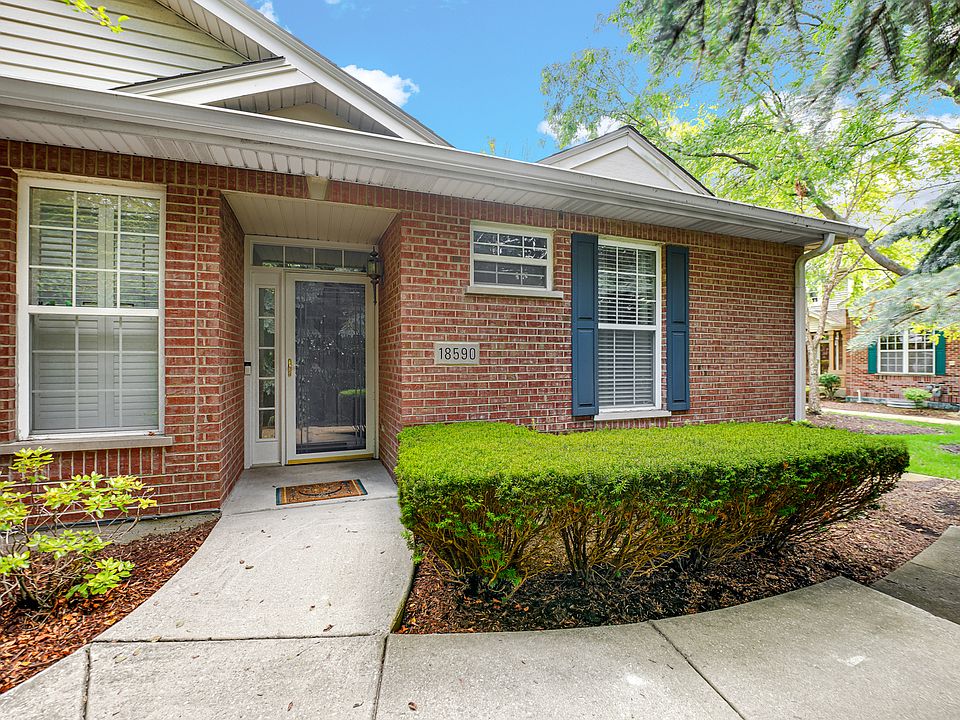1st image of 18590 W Point Dr