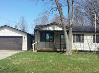 6736 Lewis Dr, Grove City, OH 43123