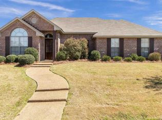 301 Fairview Dr, Brandon, MS 39047