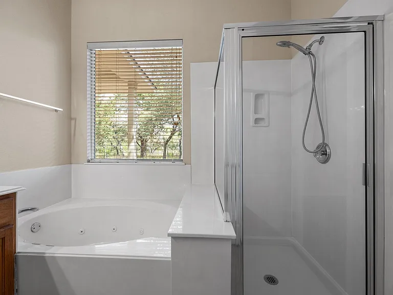 3808 Noe Ln — Photo 20