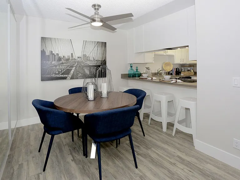 Terra Oceanside — Photo 6