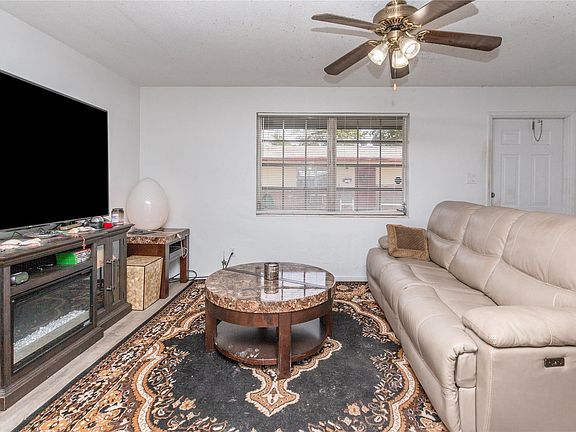 4th image of 1819 SW 21st Street