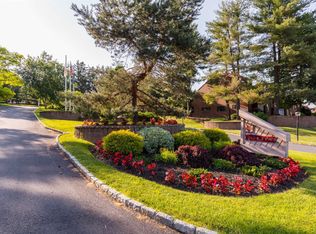 146 Swan Ln, Poughkeepsie, NY 12603