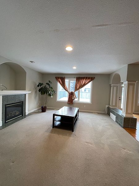 Edmonton House for rent - 3 Bedrooms — photo 4