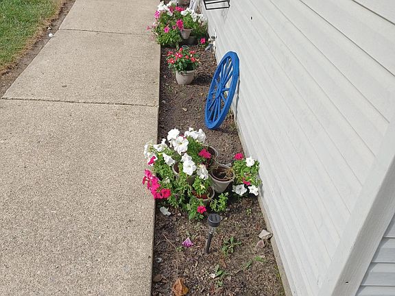 4th image of 85 Barr St