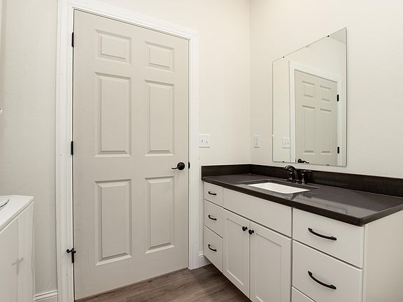 5th image of 2577 N Downer Ave
