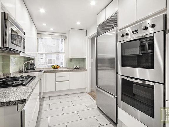 3rd image of 65 Central Park W #C04