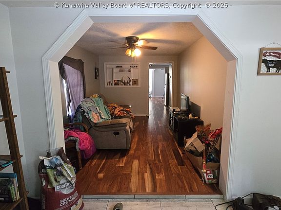 5th image of 10560 Coal River Rd