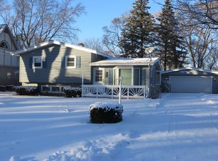 328 Rye Rd, Mundelein, IL 60060