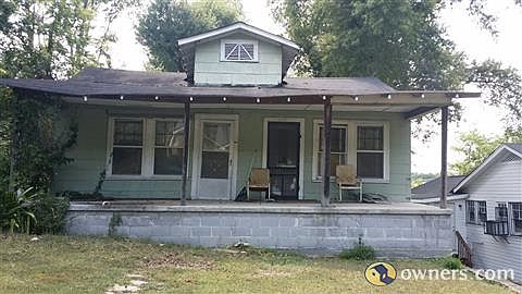 2nd image of 4180 22nd St N