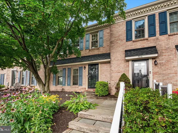 705 Shippen Dr #705, Chester Springs, PA 19425