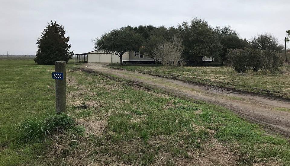 1st image of 6006 Mockingbird Ln