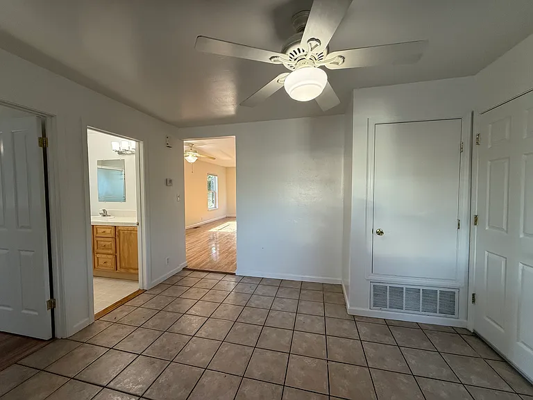 102 Brooklyn Ave — Photo 17