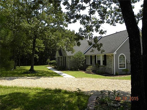 2nd image of 571 Oakwood Dr