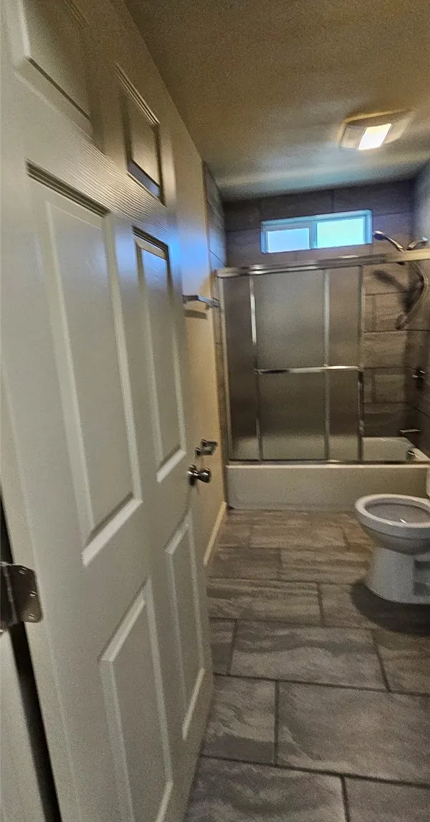 6 bed, 1915 sqft, $4,000 — Photo 3
