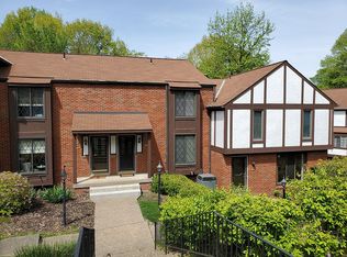 207 Timber Ln, Sewickley, PA 15143