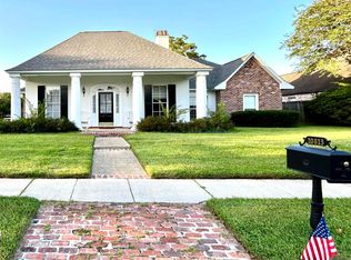 10813 Ramblewood Dr, Baton Rouge, LA 70810